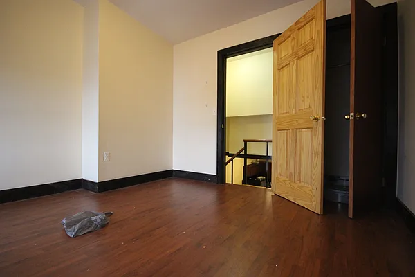 Rented by Nooklyn NYC LLC | media 14