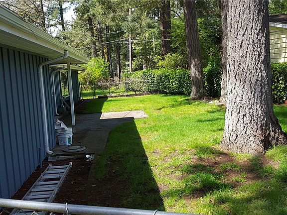 2nd image of 8325 Maybelle Ln SW