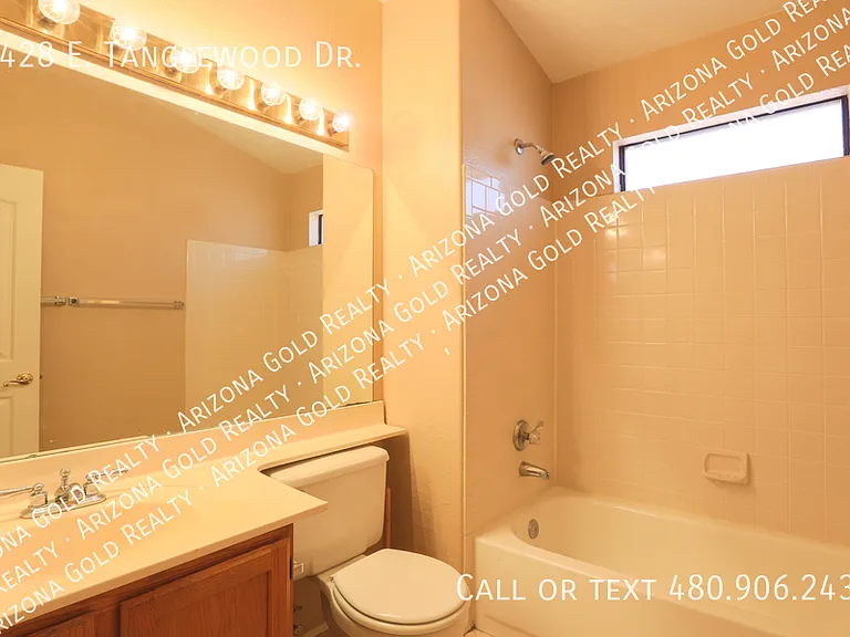 4428 E Tanglewood Dr — Photo 49