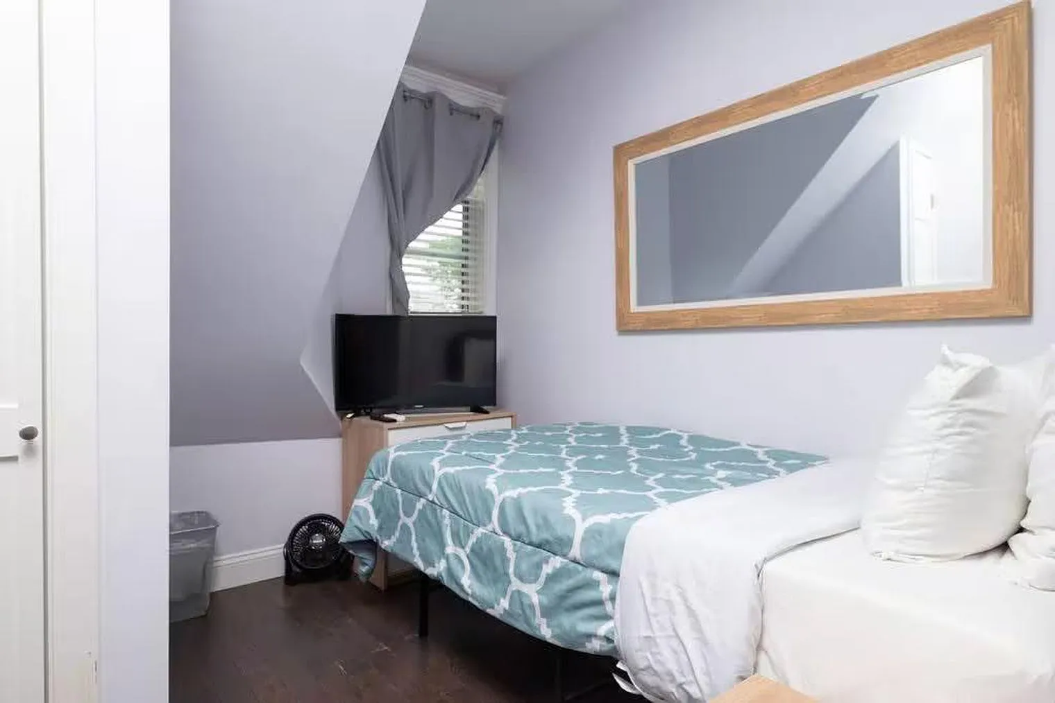 3 bed, 1.5 bath, $6,084 — Photo 4