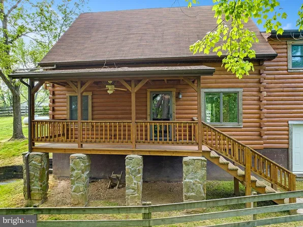 3240 Halter Rd, Westminster, MD 21158