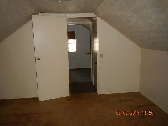 5th image of 5864 Main Ave