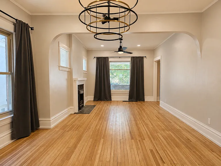 336 S Corona St — Photo 16