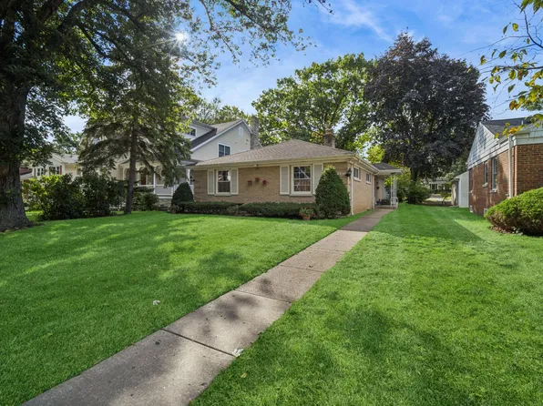 2239 Washington Ave, Wilmette, IL 60091