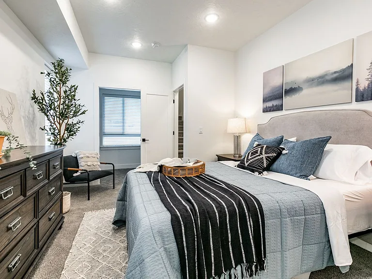 Central Heights Townhomes — Photo 56