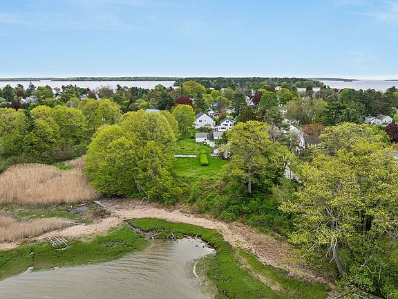 2nd image of 27 Greenway Drive