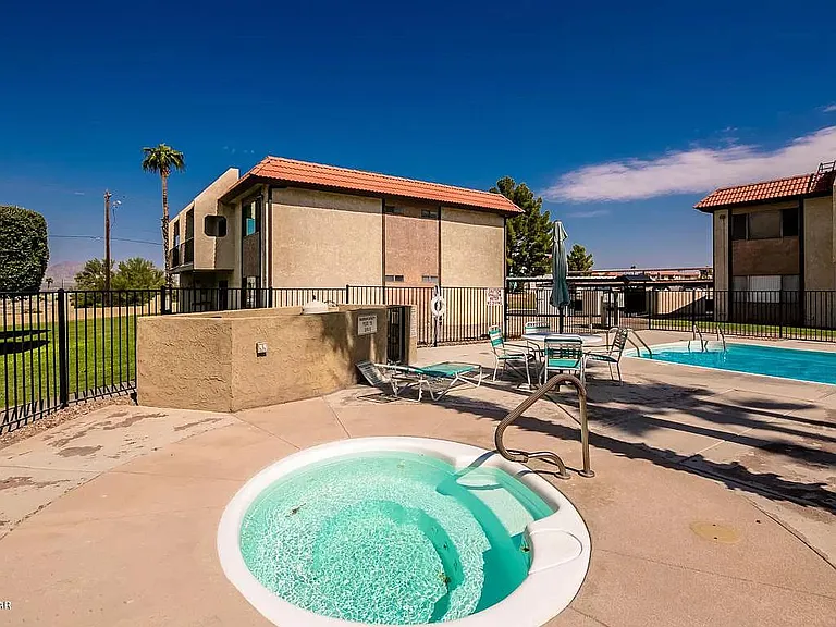 363 Lake Havasu Ave N #D — Photo 40