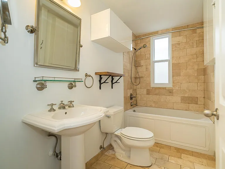 7569 Buckingham Dr #6 — Photo 8