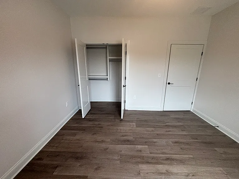 127 N Sheridan Ave — Photo 6