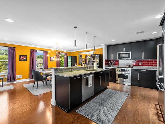 5th image of 2308 Freeman Way