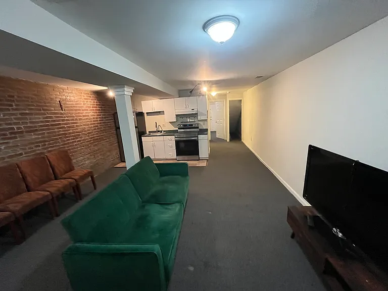 65 U St NW #BASEMENT — Photo 9