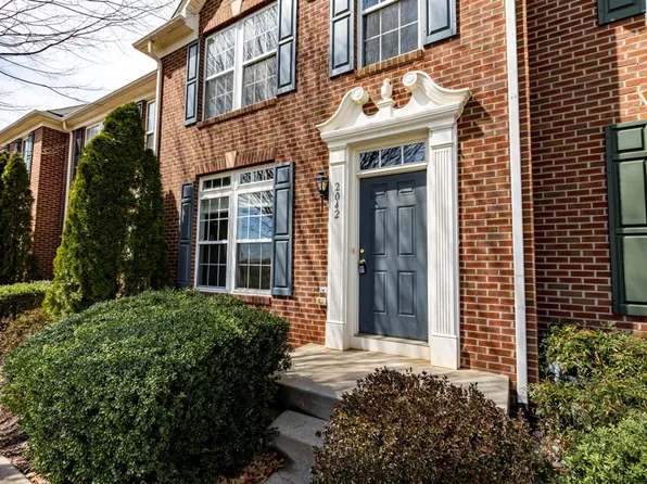 2042 Lockwood Dr, Charlottesville, VA 22911