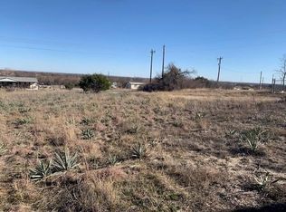 102 Sparrow Dr, Azle, TX 76020