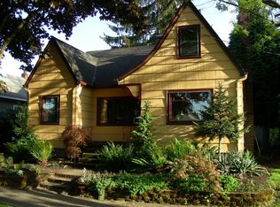 1114 SE Lexington St, Portland, OR 97202