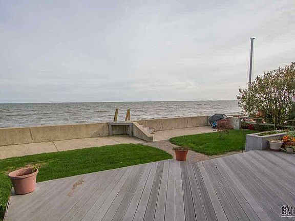 2nd image of 12742 N Lakeshore Dr