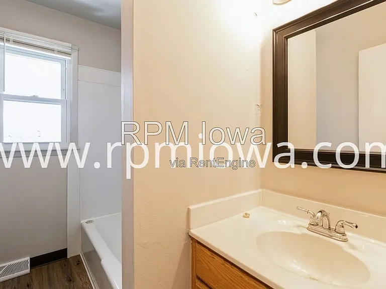 215 NW Arlan Dr #215 — Photo 6