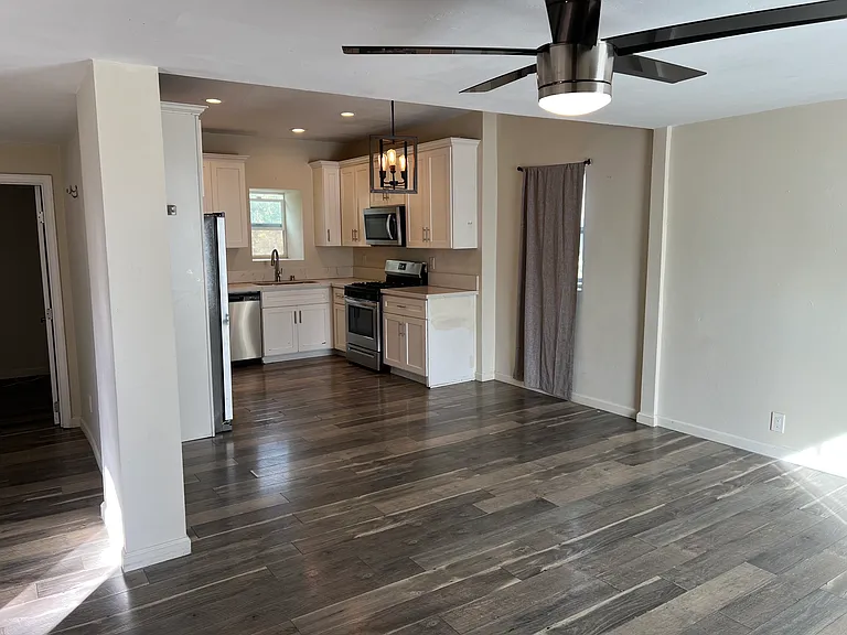 538 S Tulip St #538 — Photo 9