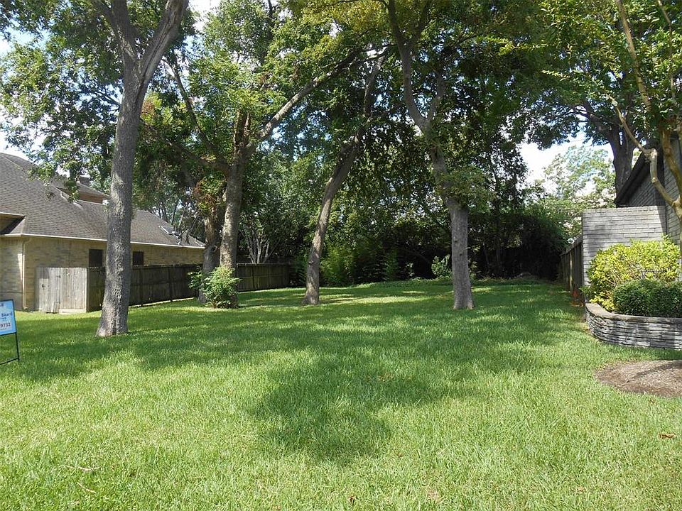 1st image of 218 Lakeside Blvd