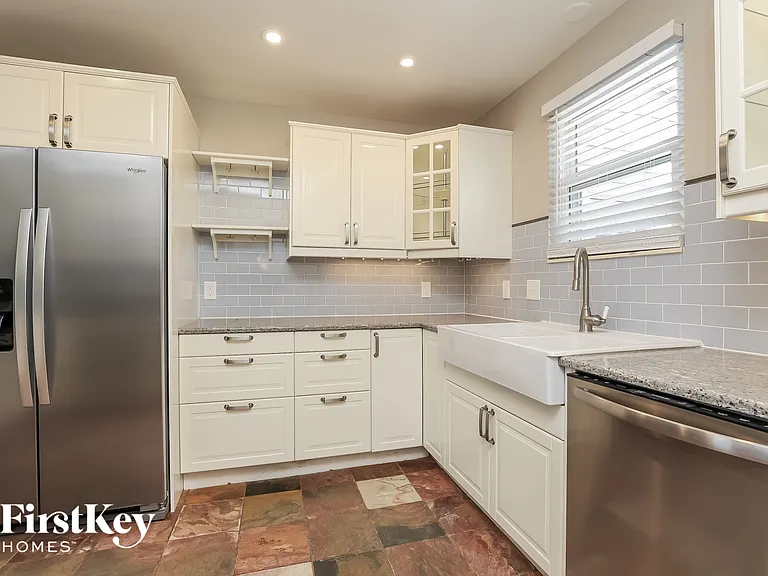 3504 Wood Bridge Dr — Photo 7