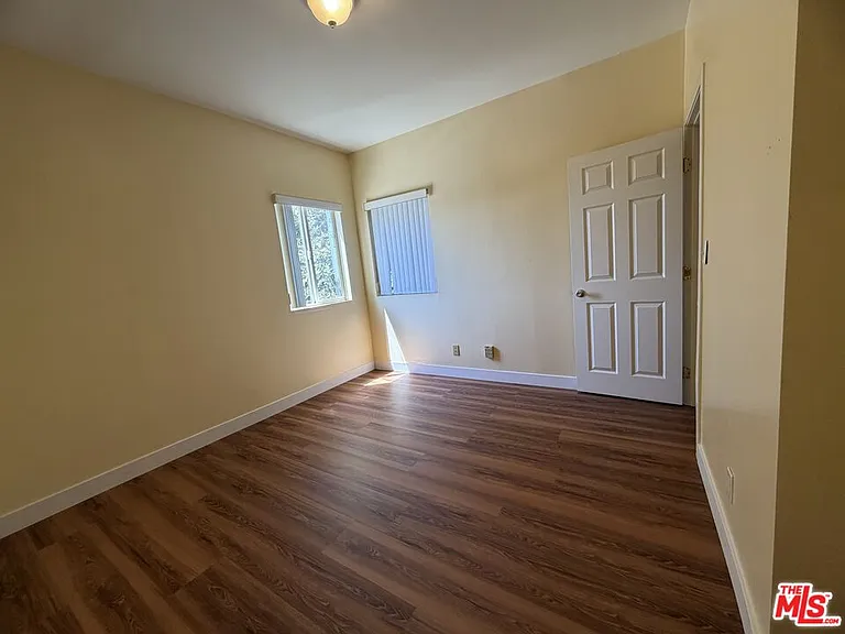 1839 Arlington Ave — Photo 7