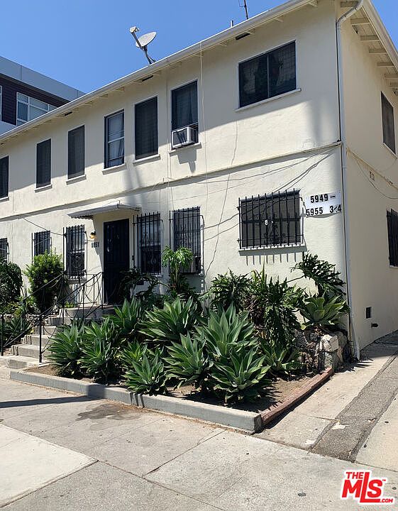 5955 1/2 Carlton Way, Los Angeles, CA 90028 | Zillow