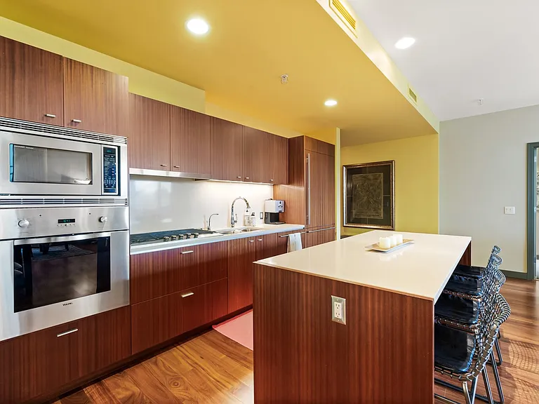 841 S Gaines St #305 — Photo 9