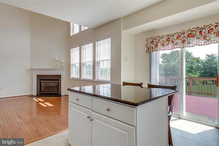 6805 Hollow Glen Ct — Photo 9