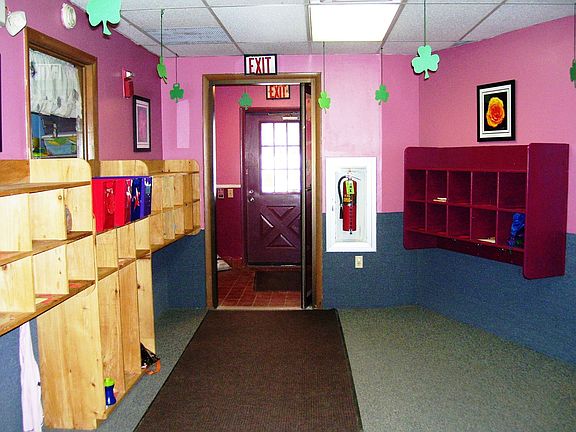 Entry Way 1 of 2 