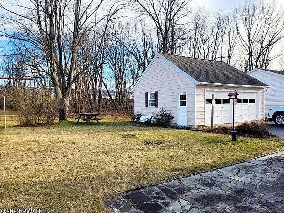 4th image of 306 Avenue O