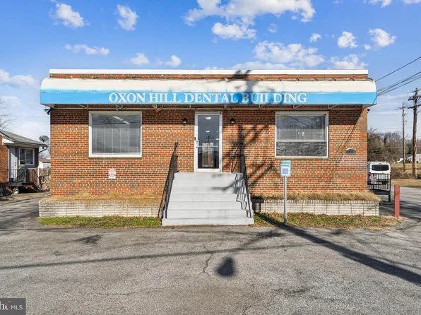 1004 White Oak Dr, Oxon Hill, MD 20745