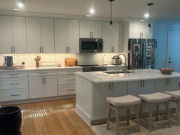 5th image of 1126 Shoreside Way