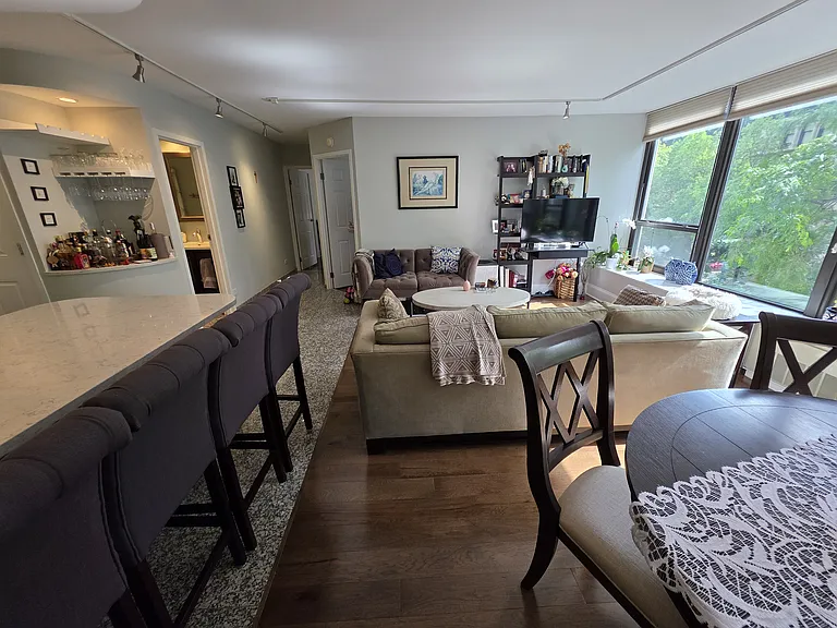 1313 N Ritchie Ct #403 — Photo 5