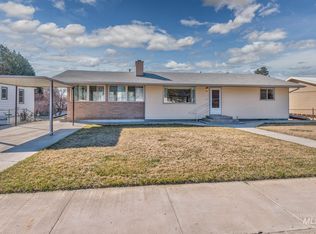 647 NW 3rd St, Ontario, OR 97914