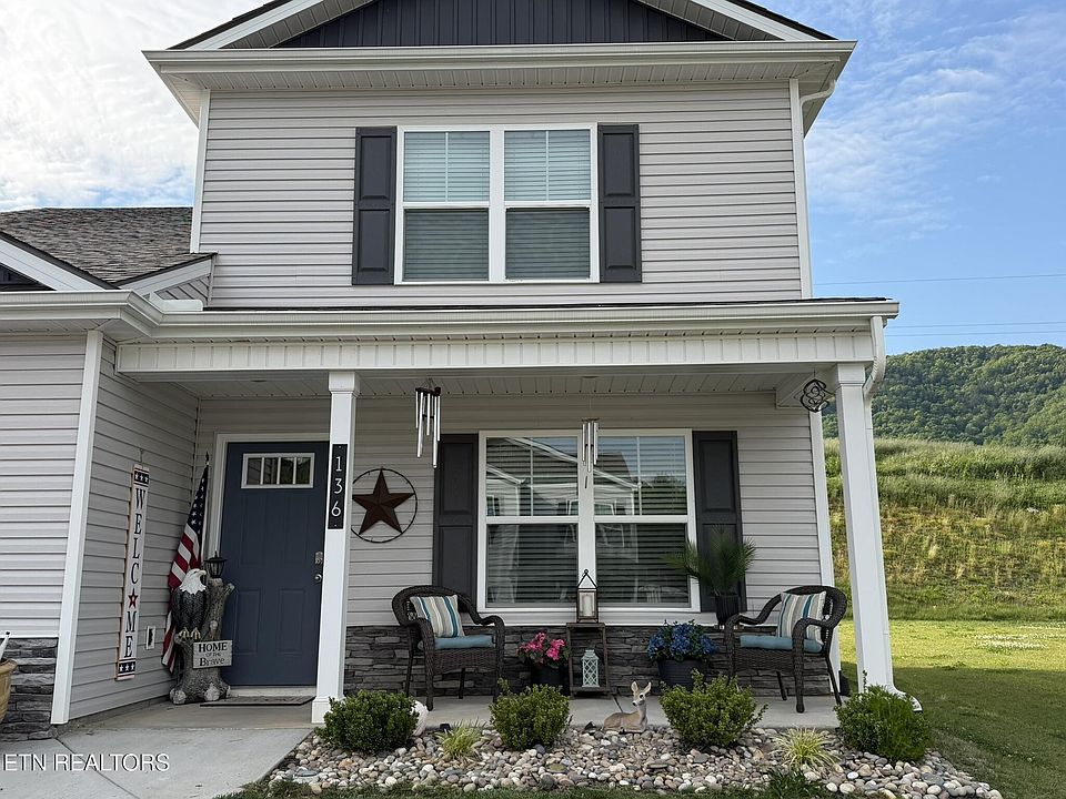 1st image of 136 S Blissful Meadows Dr