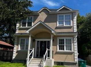 1 Lambert Ave, Edison, NJ 08817