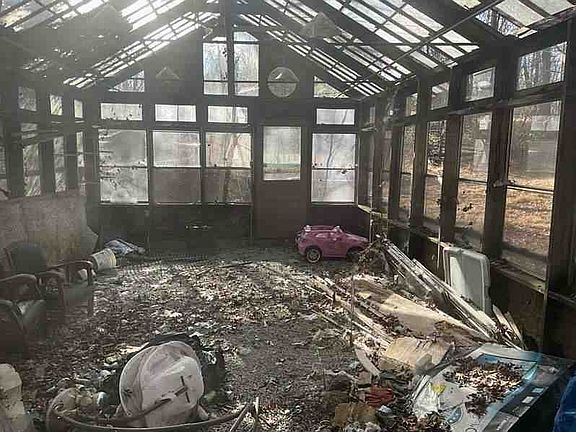 5th image of 326 Winchester Rd