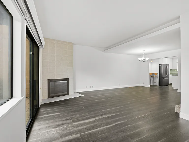 14613 Oak St — Photo 3
