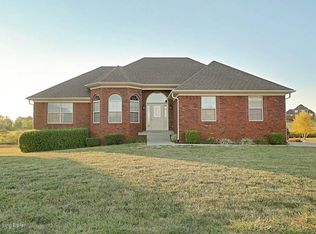 395 Crimson Creek Dr, Mount Washington, KY 40047