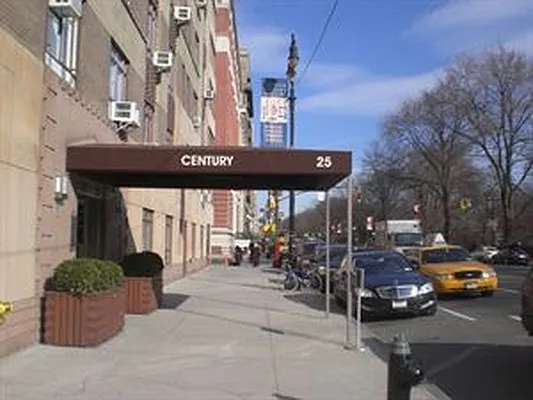 Rented by Douglas Elliman | media 8