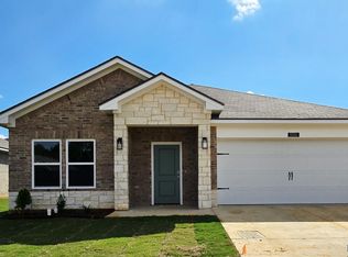 3106 Mesa Dr, Longview, TX 75601