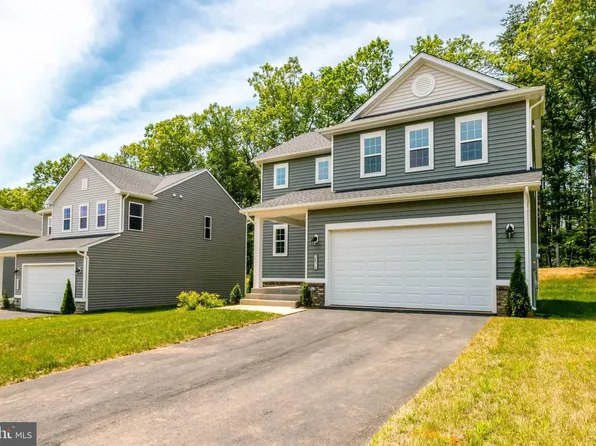 2876 White Tail Dr, Locust Grove, VA 22508