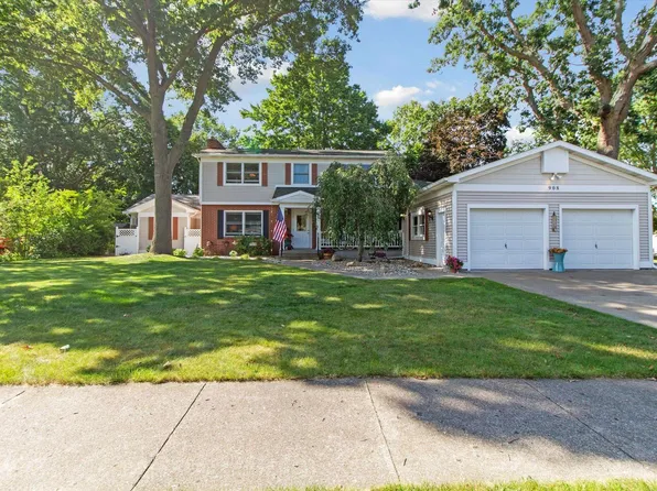 908 Woodlawn St, Ludington, MI 49431