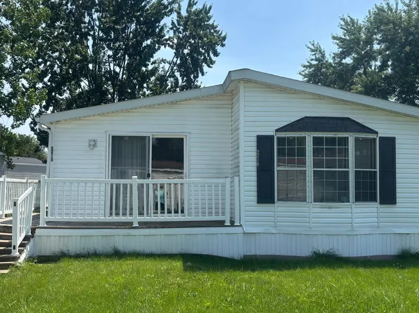 6913 Londal Cir, Lansing, MI 48911