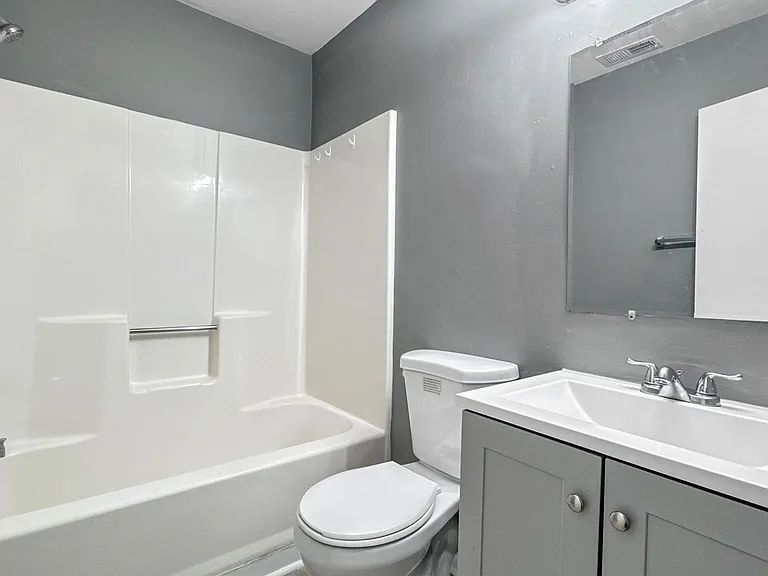 1100 Wilson Rd — Photo 6