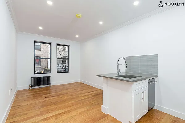 Rented by Nooklyn NYC LLC | media 69