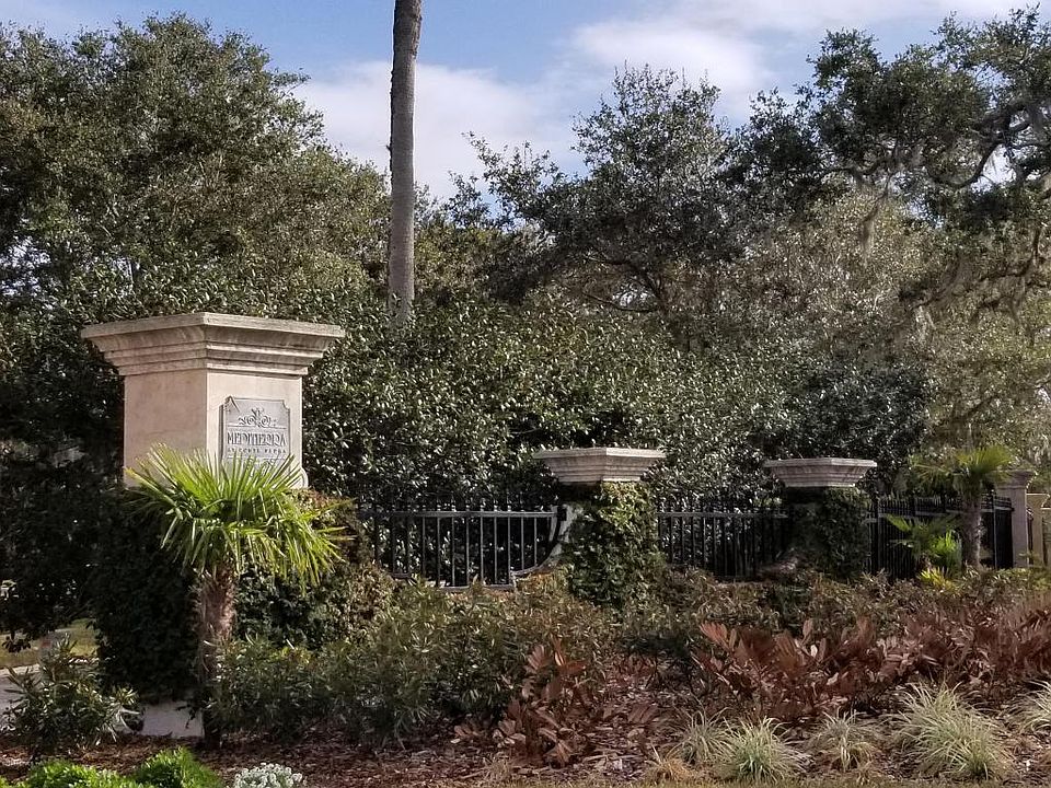 2nd image of 135 Cuello Ct Unit 101