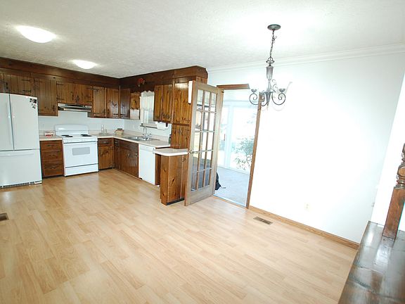 4th image of 334 Teresa Ann Dr