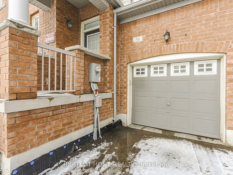 36 Spokanne St — Photo 3