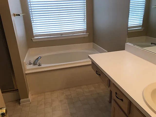 9 Barons Way — Photo 10