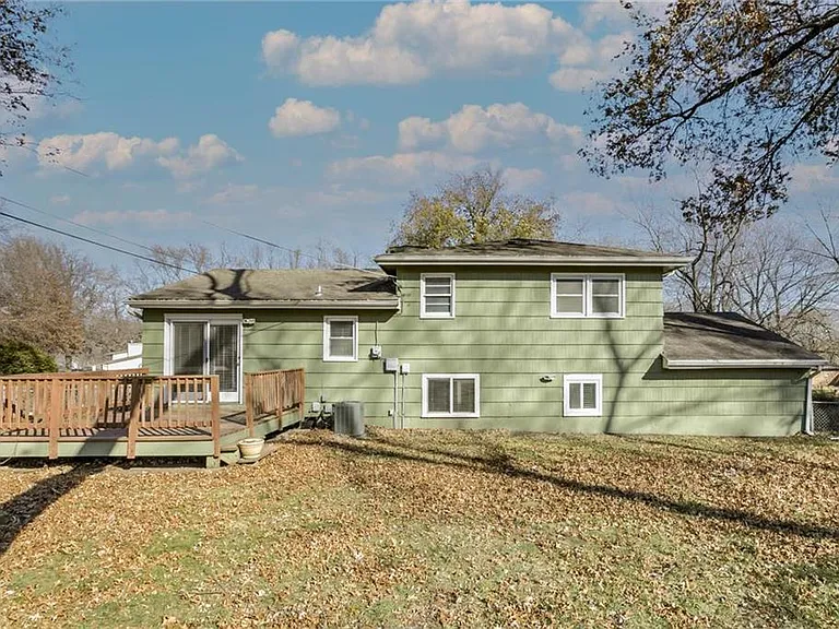 7306 Melrose Ln — Photo 14
